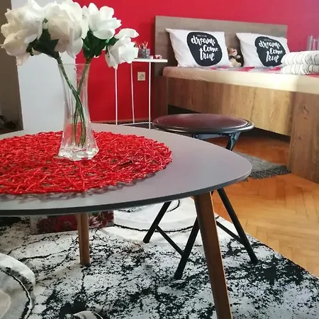 Red Cacak