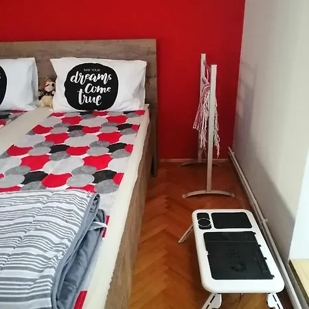 Red Apartment Cacak